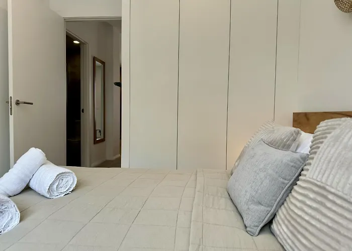 Oia 3 By United Renters
